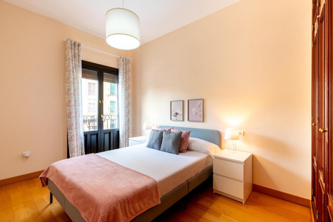 Center Of Seville! Luxury Apartment In Sevillian Manor House! ภายนอก รูปภาพ